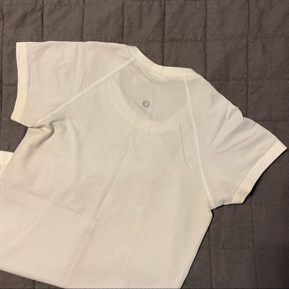 LULULEMON swiftly tech short sleeve